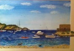 Aquarell der Bucht Cala Vadella auf Ibiza mit blauem Meer, Booten und Strand im hellen Mittagslicht.